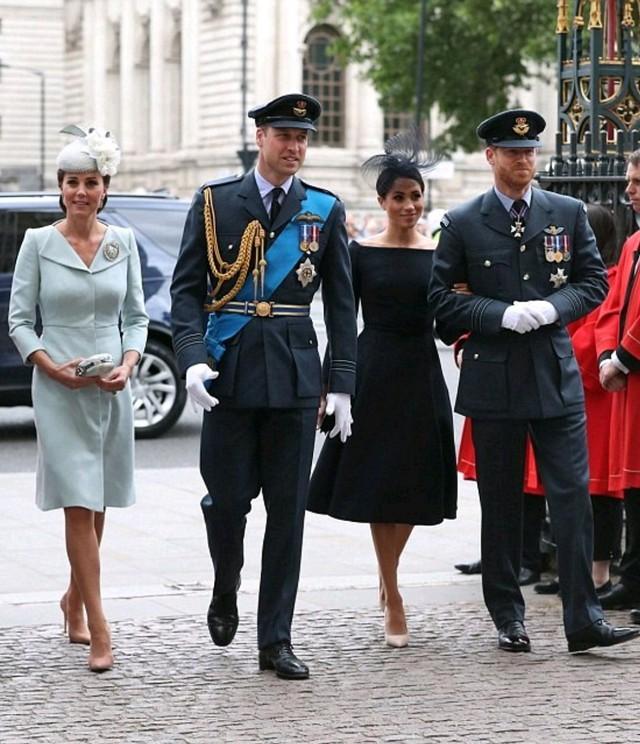 Hoàng tử William và Công nương Kate thấy nhẹ nhõm khi Meghan Markle rời đi? - Ảnh 2.