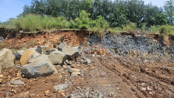 Đồng Nai: Chủ đất khai thác đá... để trồng điều?- Ảnh 12. Đồng Nai: Chủ đất khai thác đá... để trồng điều?- Ảnh 12.