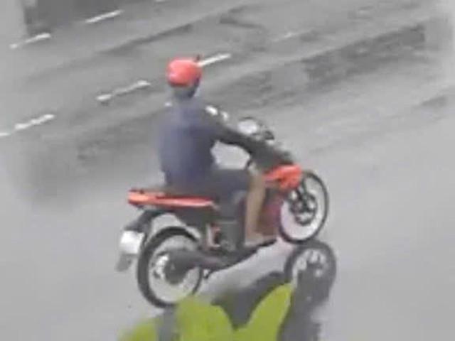 Nhân viên doanh nghiệp cướp giật điện thoại nữ chủ quán cà phê- Ảnh 1. Nhân viên doanh nghiệp cướp giật điện thoại nữ chủ quán cà phê- Ảnh 1.