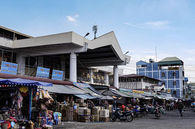 TP.HCM có 'tour cột mốc', gặp các chiến sĩ biên phòng- Ảnh 2. TP.HCM có 'tour cột mốc', gặp các chiến sĩ biên phòng- Ảnh 2.