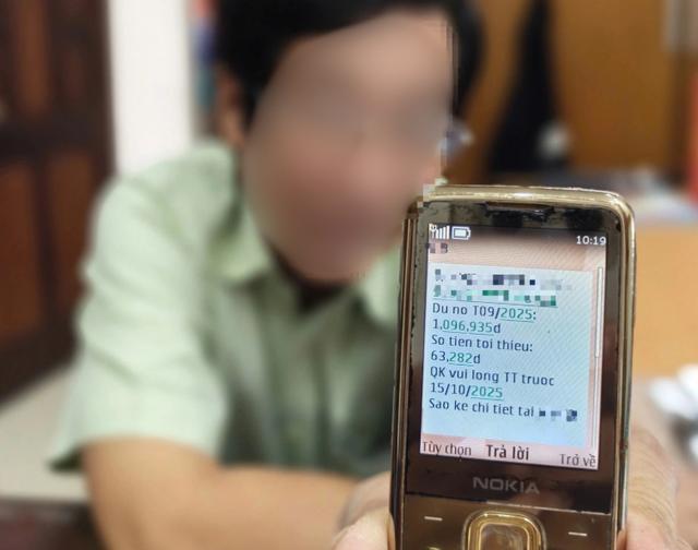 Nợ phí tin nhắn 8.879 đồng tăng gần 1,1 triệu đồng trong chưa đầy 10 ngày- Ảnh 1. Nợ phí tin nhắn 8.879 đồng tăng gần 1,1 triệu đồng trong chưa đầy 10 ngày- Ảnh 1.