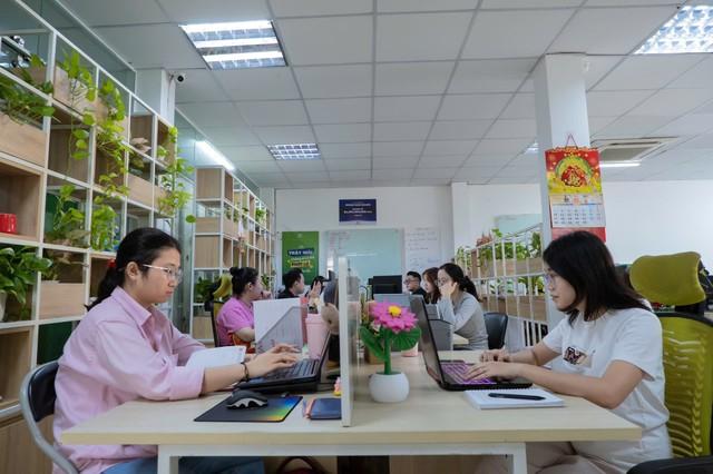 Làm nhân viên chính thức nhưng thu nhập ít hơn shipper- Ảnh 1. Làm nhân viên chính thức nhưng thu nhập ít hơn shipper- Ảnh 1.