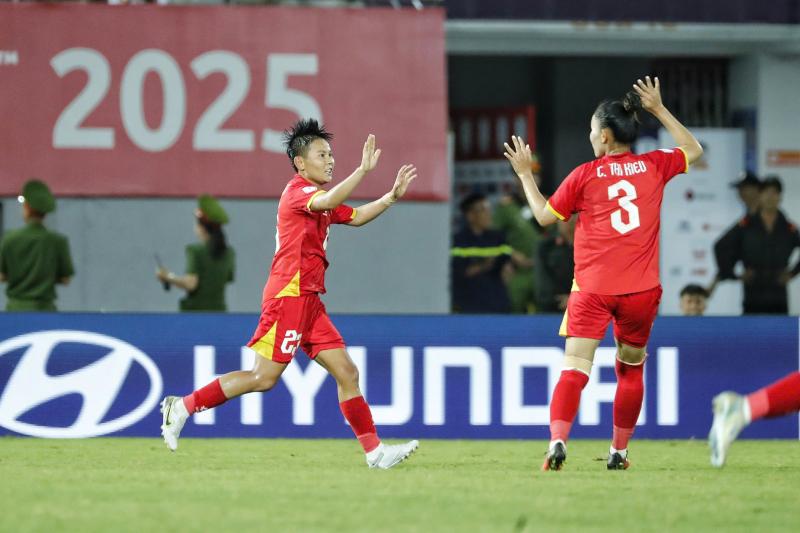 Đội tuyển nữ Việt Nam hội quân cho mục tiêu vàng SEA Games 33: Vì sao không có Huỳnh Như?- Ảnh 2. Đội tuyển nữ Việt Nam hội quân cho mục tiêu vàng SEA Games 33: Vì sao không có Huỳnh Như?- Ảnh 2.
