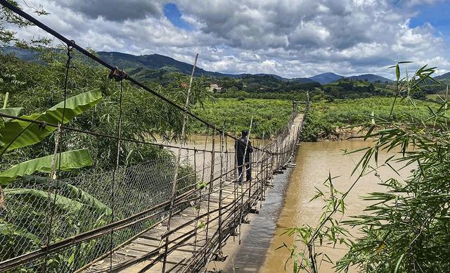 Những cây cầu già nua giữa đại ngàn Quảng Ngãi - Ảnh 5.