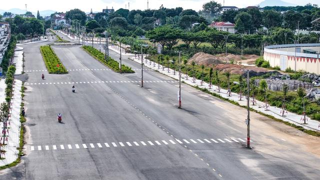 Quảng Ngãi: Thi công lắp đặt ống nước chậm hoàn trả mặt bằng gây mất an toàn- Ảnh 2. Quảng Ngãi: Thi công lắp đặt ống nước chậm hoàn trả mặt bằng gây mất an toàn- Ảnh 2.