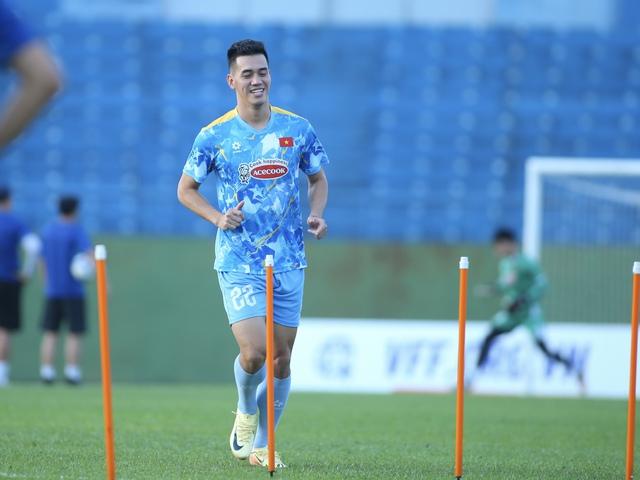 Tiến Linh nói điều bất ngờ về án phạt của Malaysia, quyết thắng đối thủ ở màn tái đấu- Ảnh 1.