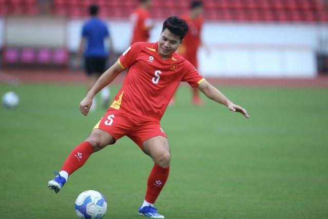 Lịch thi đấu đội tuyển Việt Nam mới nhất: Thắng chủ nhà Nepal trên… sân Thống Nhất, không thể khác được- Ảnh 2.