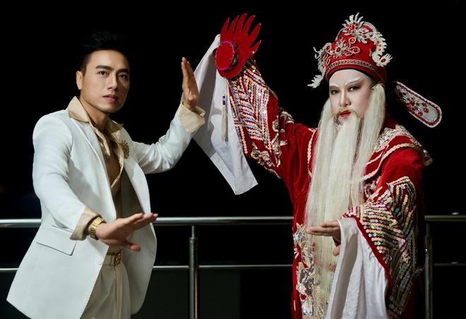 Dương Quốc Hưng tri ân tiền nhân qua bộ ảnh hát bội - Ảnh 2.