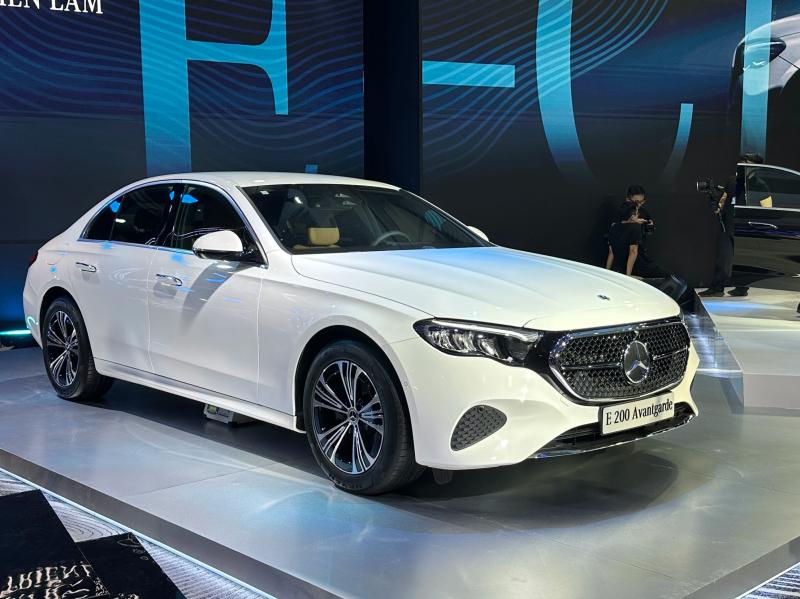 Nâng cấp trên Mercedes E-Class 2025 có đáng giá? - Ảnh 1.