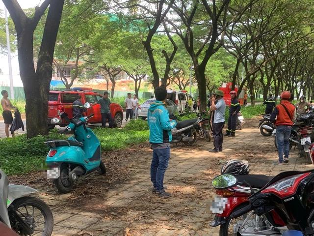 Rủ nhau bơi hồ đá làng đại học Quốc gia TP.HCM, một nam sinh tử vong - Ảnh 1.