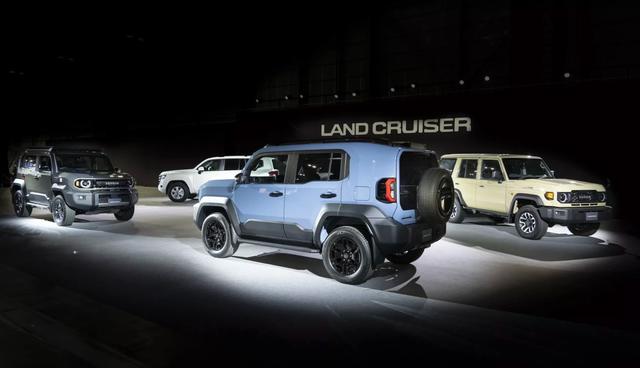 Toyota Land Cruiser FJ rộng đường về Việt Nam với giá mềm - Ảnh 1.