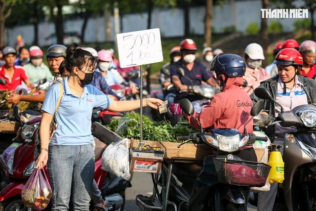 Lao động rời TP.HCM ngày càng nhiều: 'Định vị thành phố đáng sống cho công nhân'- Ảnh 4. Lao động rời TP.HCM ngày càng nhiều: 'Định vị thành phố đáng sống cho công nhân'- Ảnh 4.