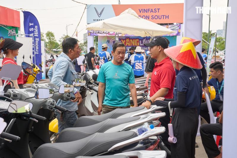 Người Việt Chuyển hướng sang xe điện: Thay đổi trong thị trường xe máy - Ảnh 3. Người Việt Chuyển hướng sang xe điện: Thay đổi trong thị trường xe máy - Ảnh 3.