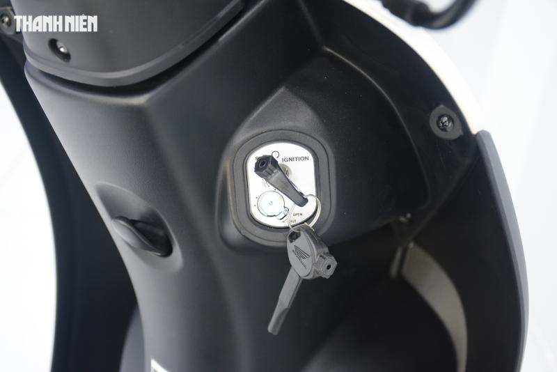 Xe tay ga tiết kiệm xăng Honda Today 50 về Việt Nam, chỉ có 20 chiếc - Ảnh 10.