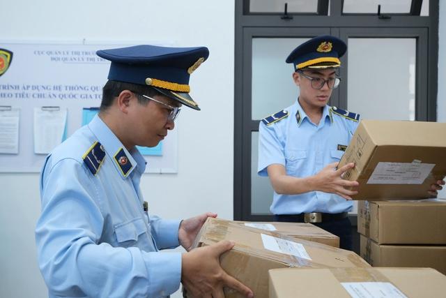 Lâm Đồng tạm giữ 20 ngàn sản phẩm sơn móng tay nhập lậu không rõ nguồn gốc - Ảnh 2. Lâm Đồng tạm giữ 20 ngàn sản phẩm sơn móng tay nhập lậu không rõ nguồn gốc - Ảnh 2.