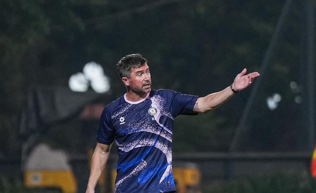 Lịch thi đấu V-League mới nhất: Huyền thoại Harry Kewell ra mắt, HAGL tìm chiến thắng đầu tiên...- Ảnh 1. Lịch thi đấu V-League mới nhất: Huyền thoại Harry Kewell ra mắt, HAGL tìm chiến thắng đầu tiên...- Ảnh 1.