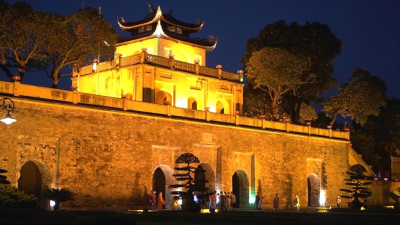 Báo Mỹ so sánh Hà Nội và TP.HCM - đâu là điểm đến hoàn hảo hơn?- Ảnh 1.
