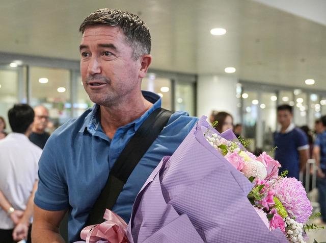 Huyền thoại triệu USD Harry Kewell: 'Tôi sẽ đưa CLB Hà Nội về vị thế vốn có'- Ảnh 2. Huyền thoại triệu USD Harry Kewell: 'Tôi sẽ đưa CLB Hà Nội về vị thế vốn có'- Ảnh 2.