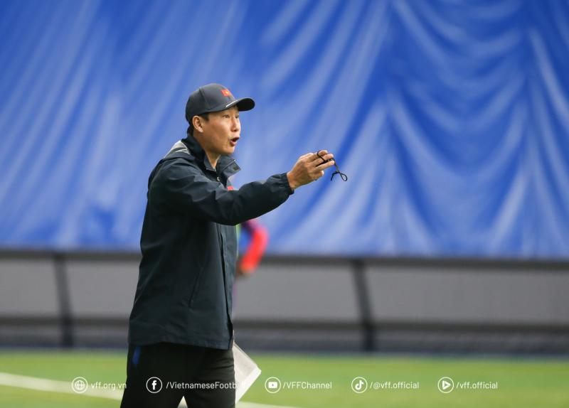 Đội tuyển Việt Nam mất Châu Ngọc Quang hết vòng loại Asian Cup, nhắc tênU.23 Việt Nam - Ảnh 4.