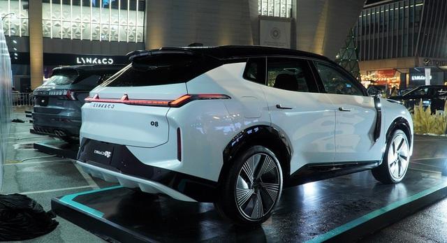 SUV PHEV 5 chỗ Lynk & Co 08 giá từ 1,3 tỉ đồng tại Việt Nam - Ảnh 2.