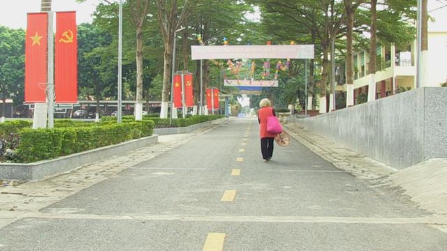 Mẹ già 83 tuổi suốt 35 năm chăm con bệnh: Trái tim yêu thương vĩ đại, không cần hồi đáp- Ảnh 3. Mẹ già 83 tuổi suốt 35 năm chăm con bệnh: Trái tim yêu thương vĩ đại, không cần hồi đáp- Ảnh 3.