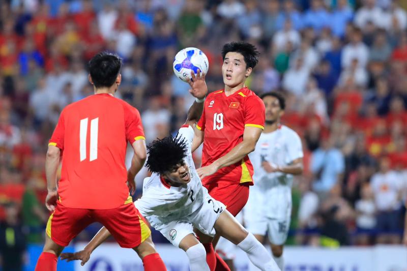 Lộ diện ngày đội tuyển Việt Nam và U.23 hội quân: HLV Kim Sang-sik chỉ được chọn 1, vì…- Ảnh 3.