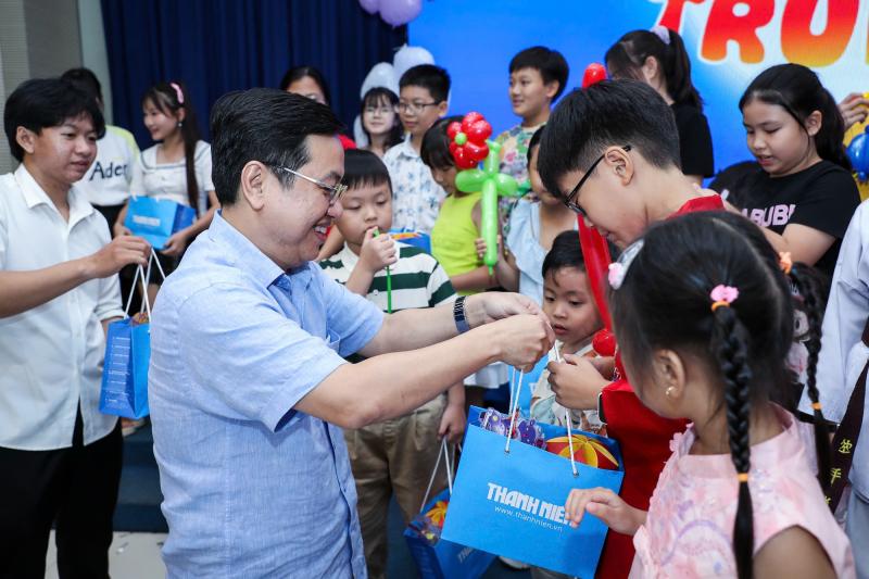 'Trung thu vui nhất mà em từng biết'- Ảnh 10. 'Trung thu vui nhất mà em từng biết'- Ảnh 10.