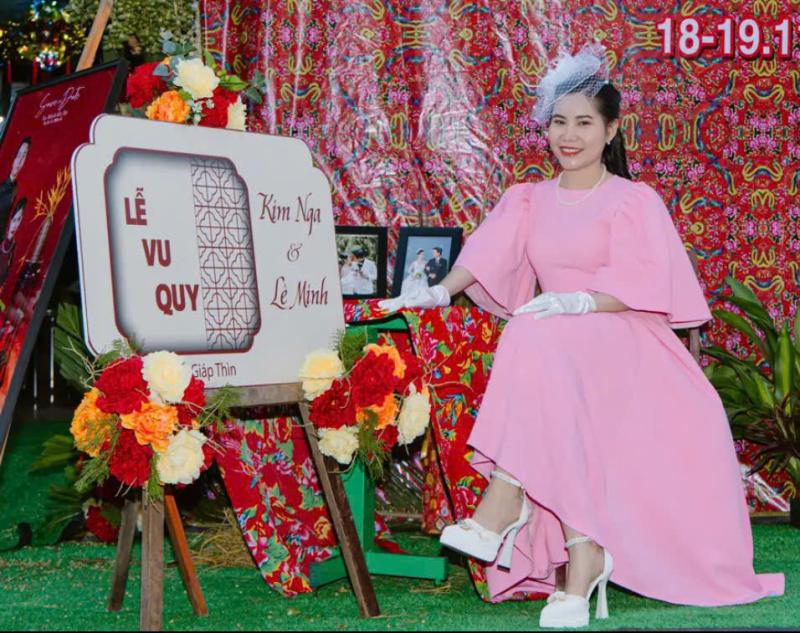 Đám cưới miền Tây của cô dâu gây sốt , tái hiện phong cách thập niên 1990 - Ảnh 7.