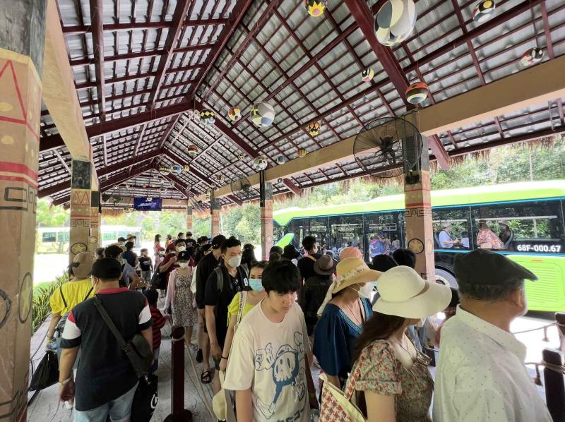 Người Việt xê dịch và kinh tế Việt Nam - Ảnh 2. Người Việt xê dịch và kinh tế Việt Nam - Ảnh 2.