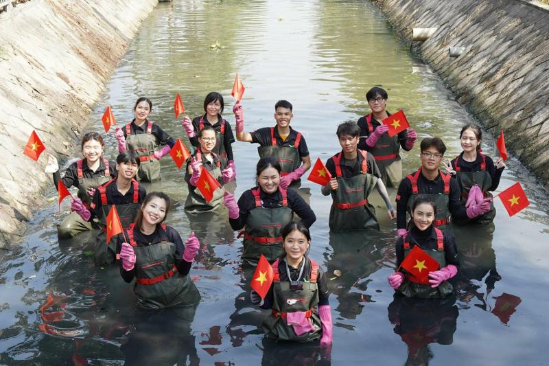 Giới trẻ và tình yêu quê hương qua hành động sáng tạo và trách nhiệm - Ảnh 4. Giới trẻ và tình yêu quê hương qua hành động sáng tạo và trách nhiệm - Ảnh 4.