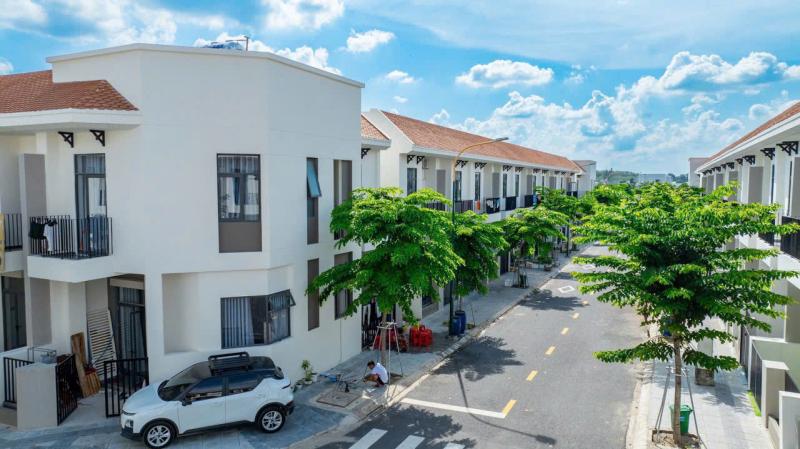 Tăng trưởng bền vững và xây dựng nhà ở xã hội cho người thu nhập thấp - Ảnh 1.