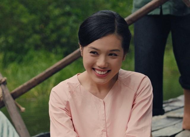 Hình ảnh khác lạ gây chú ý của Thu Trang - Ảnh 2.