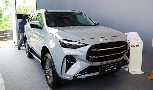 SUV 7 chỗ: Ford Everest vẫn 'gồng gánh' phân khúc - Ảnh 2.