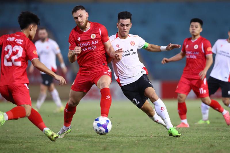 Bảng xếp hạng V-League mới nhất: CLB CAHN chạy thẳng lên tốp 2, HAGL bị đẩy xuống tận đáy- Ảnh 1.