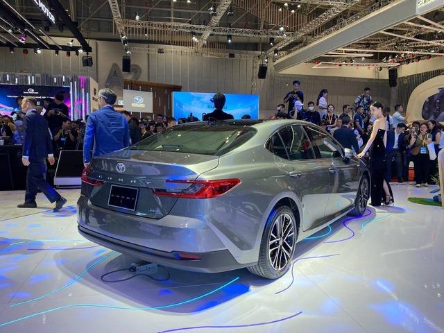 Toyota Camry giảm giá gần 80 triệu đồng tại Việt Nam- Ảnh 2.