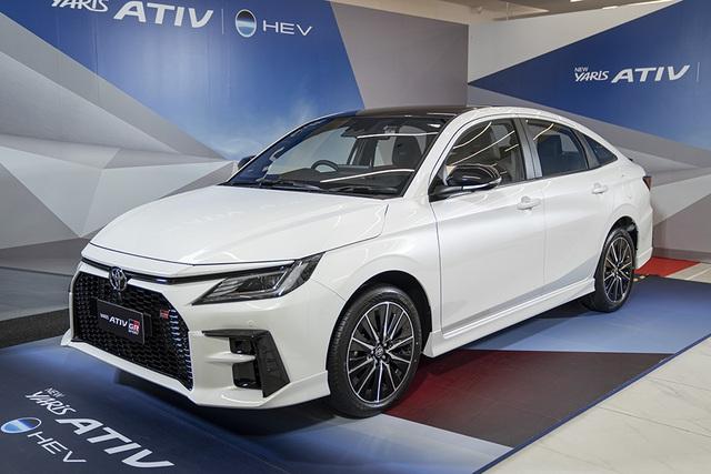 Toyota Vios Hybrid hút khách, tháng đầu mở bán nhận gần 3.700 đơn đặt hàng - Ảnh 1.