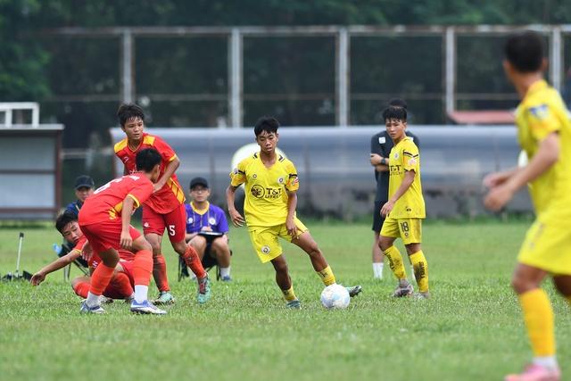 Lần đầu tiên bóng đá trẻ Việt Nam có giải 'mini V-League'- Ảnh 2. Lần đầu tiên bóng đá trẻ Việt Nam có giải 'mini V-League'- Ảnh 2.