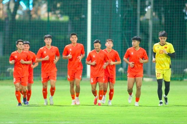 Các đối thủ ‘ganh tị’ với U.23 Việt Nam: Cuộc đua tranh vàng SEA Games càng khốc liệt
- Ảnh 1. Các đối thủ ‘ganh tị’ với U.23 Việt Nam: Cuộc đua tranh vàng SEA Games càng khốc liệt
- Ảnh 1.