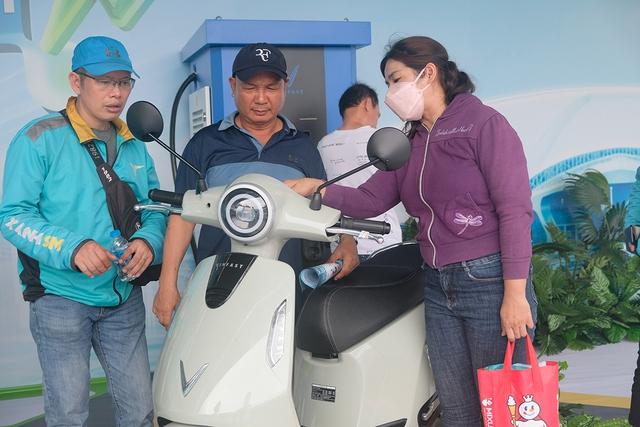 Reuters: Vị thế Honda ‘lung lay’ khi Việt Nam đẩy mạnh xe máy điện - Ảnh 2.