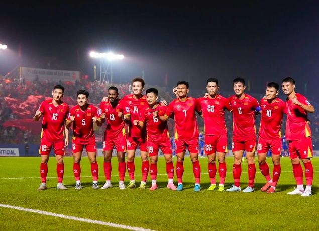 Thử đoán HLV Kim Sang-sik sẽ thử nghiệm những gì khi Việt Nam tái đấu Nepal?
- Ảnh 1. Thử đoán HLV Kim Sang-sik sẽ thử nghiệm những gì khi Việt Nam tái đấu Nepal?
- Ảnh 1.