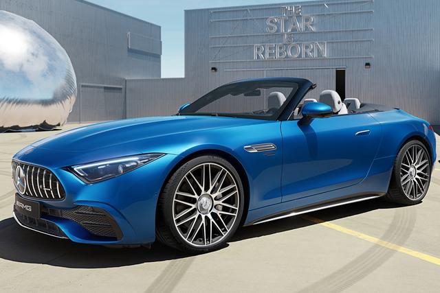 Mercedes-Benz lại xả hàng, bộ đôi ‘xe chơi’ giảm giá hơn 1 tỉ đồng - Ảnh 2.