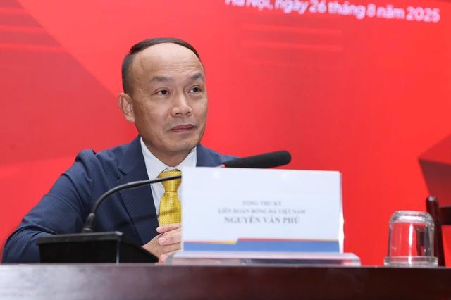 Hai lãnh đạo VFF được FIFA tin tưởng, bổ nhiệm vào các ban chức năng quan trọng- Ảnh 1. Hai lãnh đạo VFF được FIFA tin tưởng, bổ nhiệm vào các ban chức năng quan trọng- Ảnh 1.