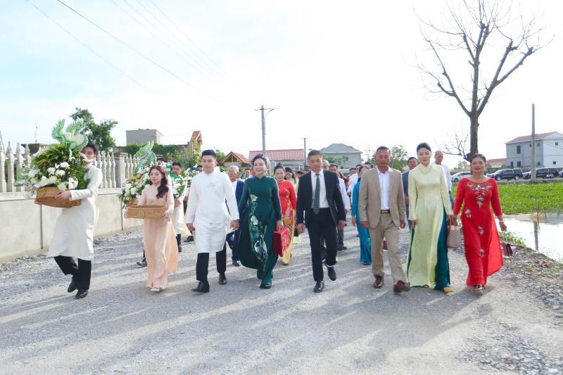 Hoa hậu Việt Nam 2020 Đỗ Thị Hà lộng lẫy trong lễ nạp tài - Ảnh 6.