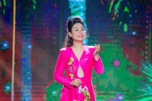 Ca sĩ Mưa bụi thùy Trang và hành trình tìm đến nhạc Phật giáo an lạc - Ảnh 2. Ca sĩ Mưa bụi thùy Trang và hành trình tìm đến nhạc Phật giáo an lạc - Ảnh 2.