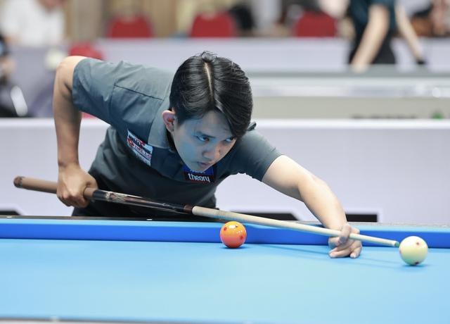 Billiards: Đào Văn Ly thắng ngoạn mục huyền thoại Blomdahl, Bao Phương Vinh bất ngờ bị loại- Ảnh 2.