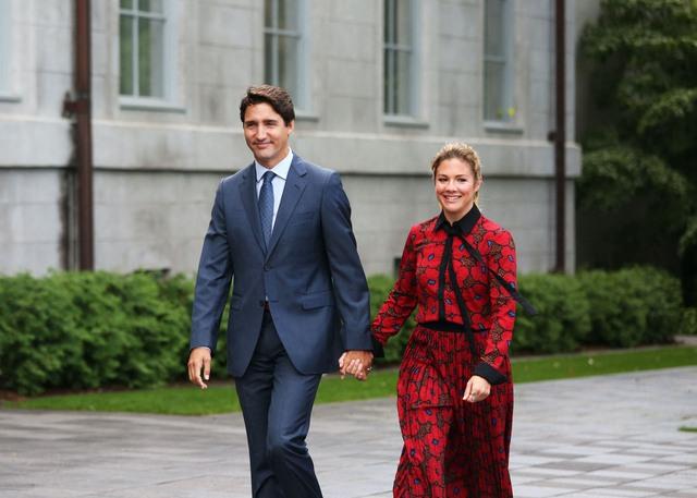 Vợ cũ nói về việc cựu Thủ tướng Canada hẹn hò Katy Perry - Ảnh 3.
