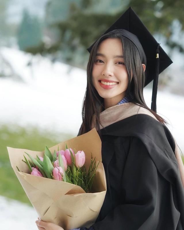 Thùy Tiên: Từ hoa hậu 'vạn người mê' đến kẻ trắng tay vì vướng lao lý - Ảnh 9.
