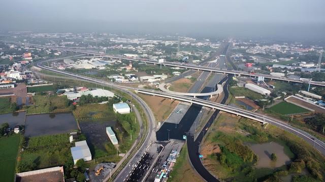 Đô thị Vành đai - Cao tốc: Dịch chuyển chiến lược đầu tư của các ‘ông lớn’- Ảnh 1. Đô thị Vành đai - Cao tốc: Dịch chuyển chiến lược đầu tư của các ‘ông lớn’- Ảnh 1.