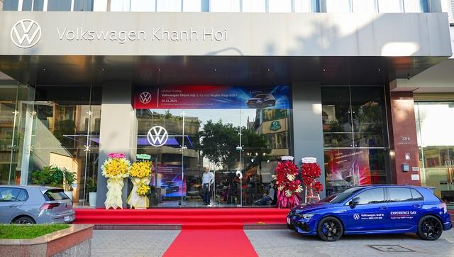 Khai trương đại lý Volkswagen Khánh Hội theo mô hình Urban Store tiêu chuẩn toàn cầu- Ảnh 1. Khai trương đại lý Volkswagen Khánh Hội theo mô hình Urban Store tiêu chuẩn toàn cầu- Ảnh 1.