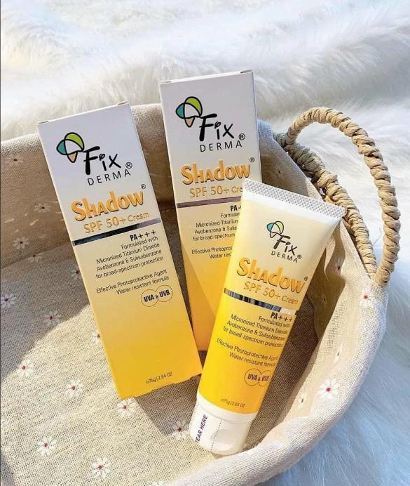 Top 10 kem chống nắng cho da mụn được hội skincare ‘chấm 10 điểm không có nhưng’- Ảnh 13. Top 10 kem chống nắng cho da mụn được hội skincare ‘chấm 10 điểm không có nhưng’- Ảnh 13.